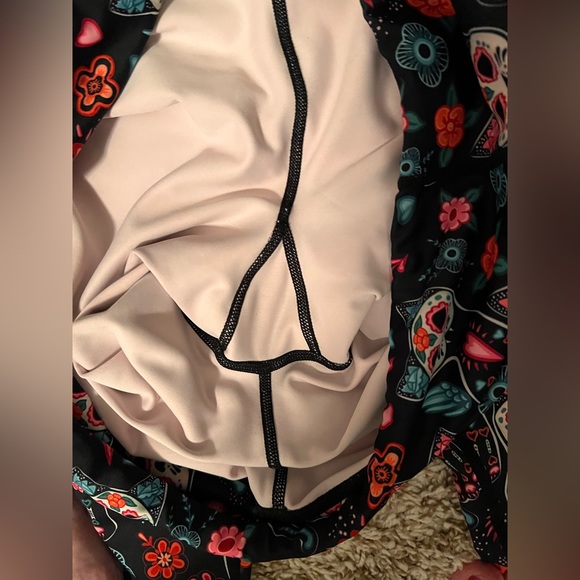 CVG spookitty full length leggings! - Picture 3 of 4